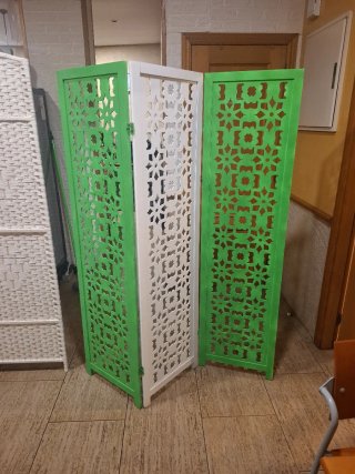Biombo decorativo madera verde y blanco