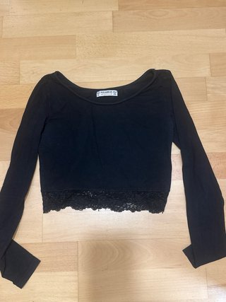 Pull&Bear Top Manga Larga Encaje Negro S/36