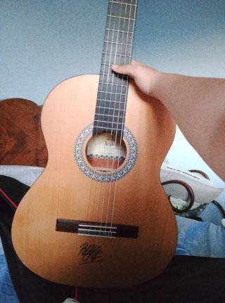 Guitarra Clásica Firmada por Blake en su gira