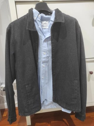 Pack Cazadora Negra y Camisa Azul
