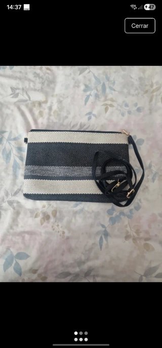 Bolso de mano con rayas