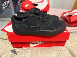 Zapatillas Nike Charge Suede Negras