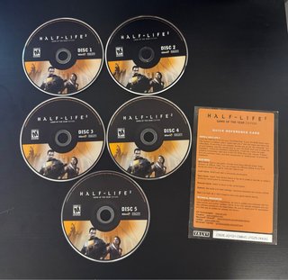 Half-Life 2 Game of the Year Edition (PC)