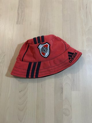 Gorro Piluso River Plate Adidas Rojo