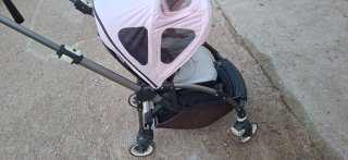 Carro de bebé rosa