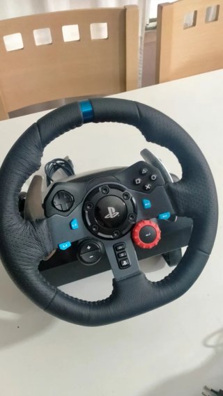 Volante Logitech G29 con Pedales