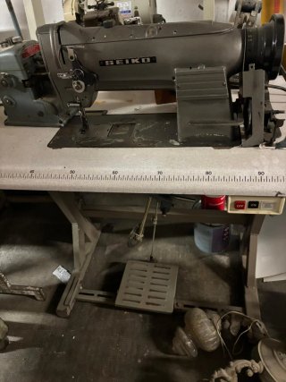 Máquina de coser Seiko triple arrastre, monofasico