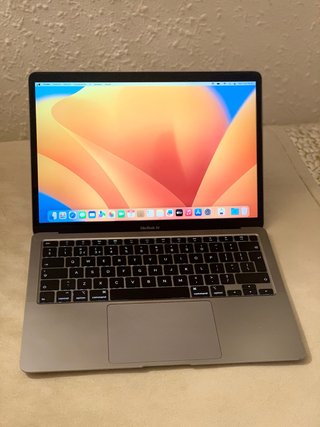 MacBook Air 13” 2020 Gris Espacial