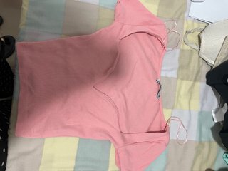 Top rosa de manga corta