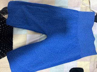 Pantalón corto deportivo azul