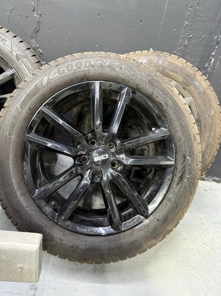 Llantas Goodyear CMB 18 pulgadas