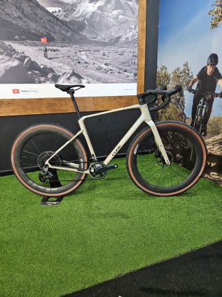 Bicicleta Gravel Cube Nuroad C:62 SLX 2027