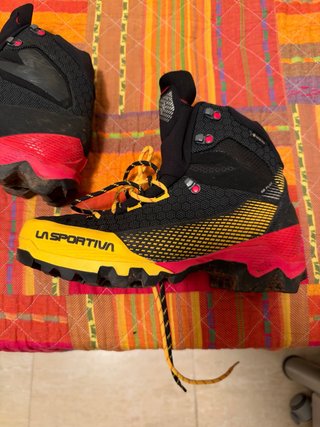 Botas Montaña La Sportiva Aequilibrium ST GTX LA