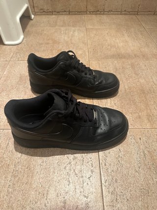 Nike Air Force 1 Negras