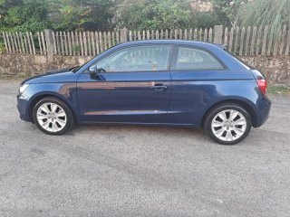 AUDI A1 1.6 TDI 105CV ¡BIXENON,NAVI!