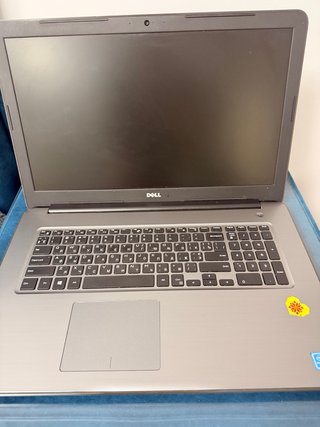 Portátil Dell Inspiron 17 (P32E)
