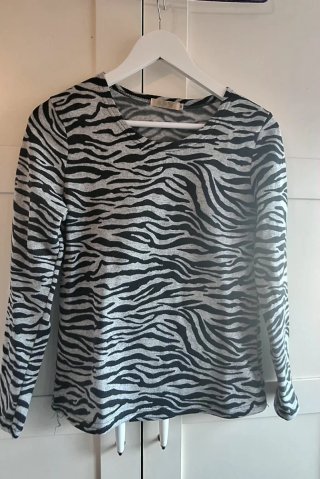 Jersey Polar Estampado Cebra Talla M