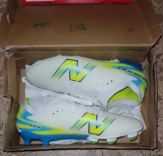 Botas de fútbol New Balance Furon V5