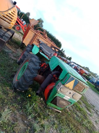 Tractor Pascuali con Aperos