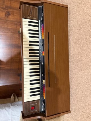 Órgano Vintage FESMA Granada 49