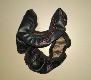 Fundas Volante y Cinturón Negro/Rojo
