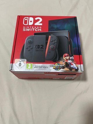 Nintendo Switch + Mario Kart 8 Deluxe