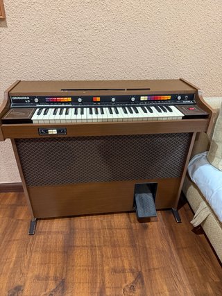 Órgano Electrónico Vintage FESMA Granada 49