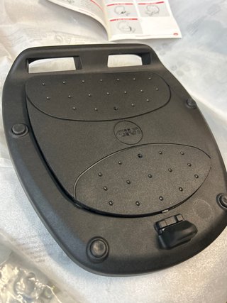 Piastra supporto bauletto Givi