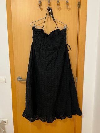 Vestido negro Mango
