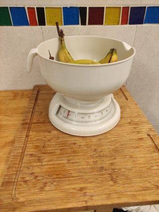 Báscula de cocina blanca