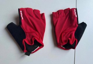 Guantes Btwin sin dedos rojos