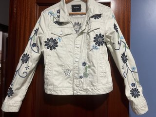 Chaqueta Desigual Blanca con Bordados Talla 42