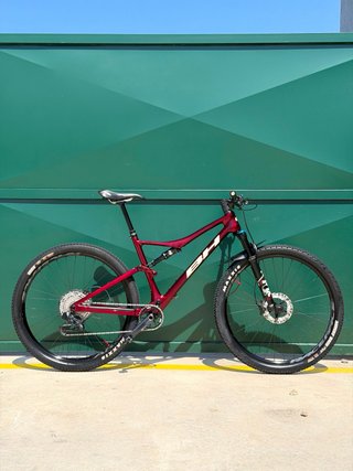 BH Lynx Race Carbon AXS Cambio electrónico.