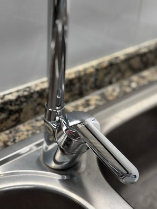 Grifo de cocina ROCA como NUEVO