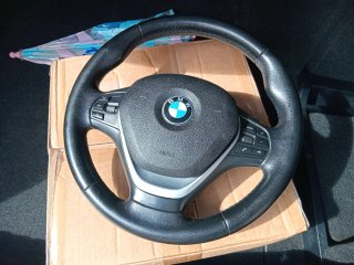Volante BMW F30