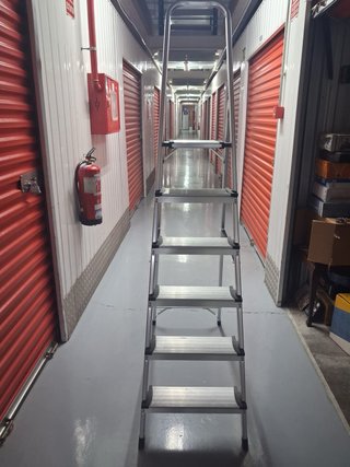 Escalera de Aluminio de 6 Peldaños