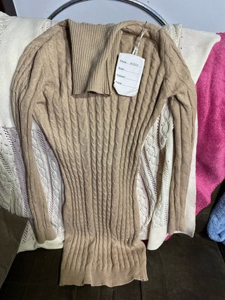 Vestido de punto beige