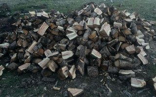 Leña para chimenea o barbacoa