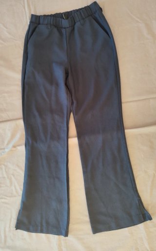 Pantaloni con elastico in vita