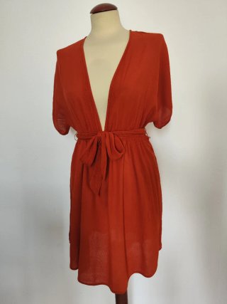 Vestito corto rosso con cintura