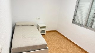 tengo dos habitaciones para alquiler en canals