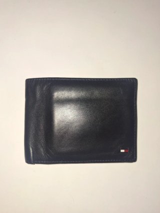 Cartera Tommy Hilfiger Negra