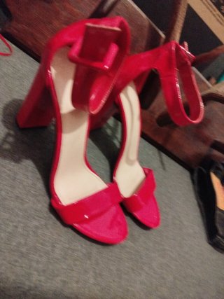 Sandalias de tacón rojas