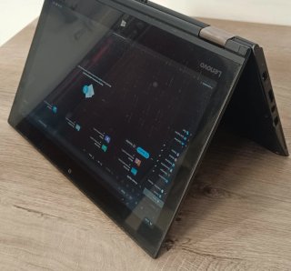 Portátil Lenovo Yoga Core i5 8gb SSD LTE