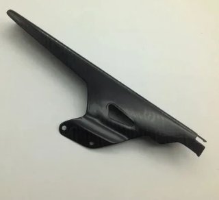 Cubre cadena carbono Yamaha MT01 06-10