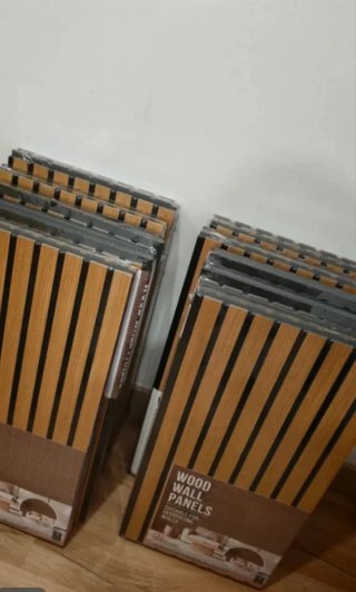 Lote de 20 Paneles de Pared de Madera