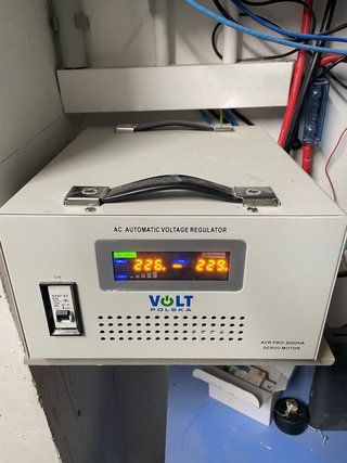 Estabilizador de Voltaje Volt Polska 5000VA