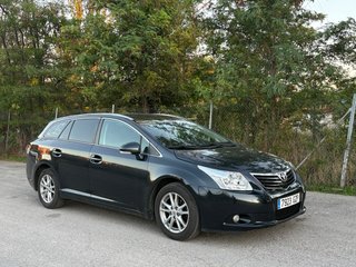 Toyota Avensis 2010