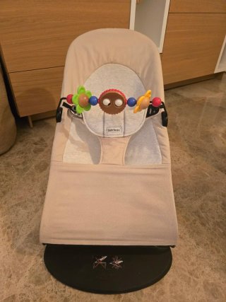 Hamaca BabyBjorn Bliss con Juguete y 2 Fundas