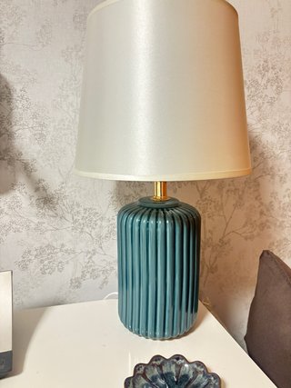 Lámpara de mesa cerámica verde y beige